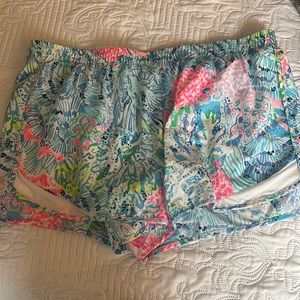 Lilly Pulitzer luxletic shorts size XL